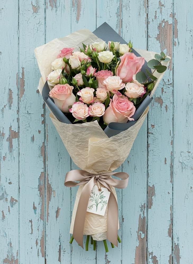 Букет нежный и розовый в Тюмени Букет цветов из: Розы в Тюмени