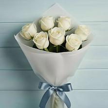 7 Белых роз Эдлесс Лав в Тюмени Букет 7 Белых роз Эдлесс Лав в Тюмени