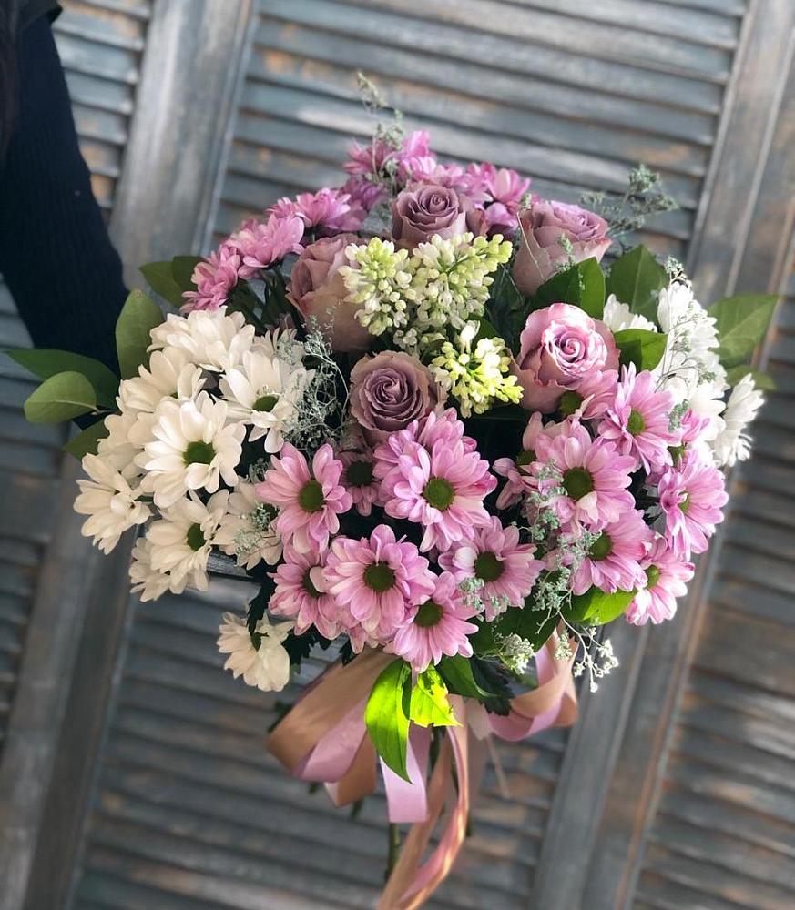 Букет Цветочный шарм в Тюмени Букет цветов из: Хризантемы и Розы в Тюмени