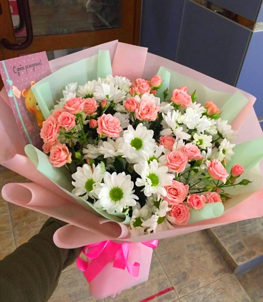 Букет Жемчужная россыпь в Тюмени Букет цветов из: Розы и Хризантемы в Тюмени