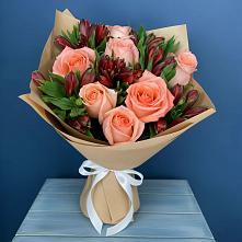 Букет Сплетённые любовью в Тюмени Букет цветов из:  Розы и Альстромерии в Тюмени