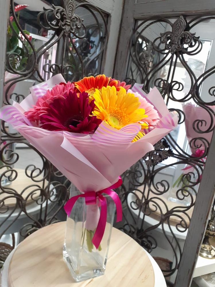 Букет радуга в Тюмени Букет цветов из: Герберы в Тюмени