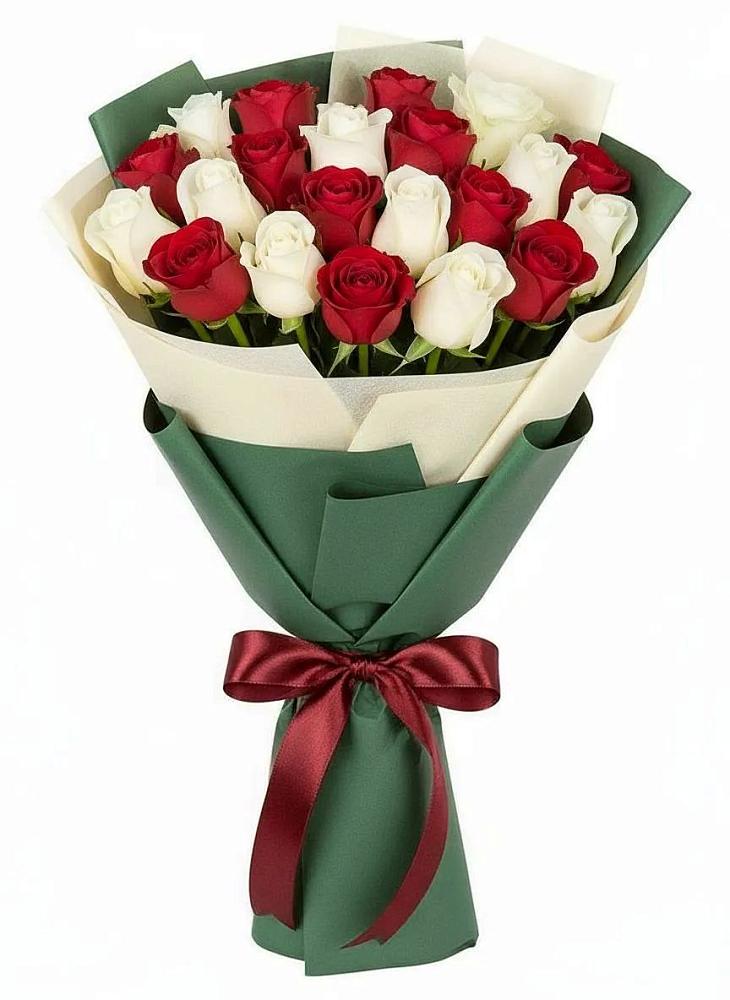 Микс из красных и белых роз в Тюмени Букет Микс из красных и белых роз в Тюмени