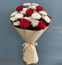 Букет романтическая гармония в Тюмени Букет цветов из:  Розы и Хризантемы в Тюмени