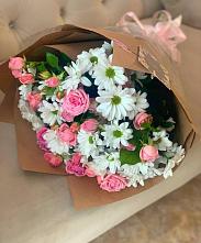 Букет Жемчужная россыпь в Тюмени Букет цветов из:  Розы и Хризантемы в Тюмени