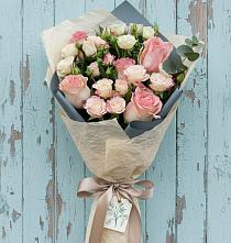 Букет нежный и розовый в Тюмени Букет цветов из:  Розы в Тюмени