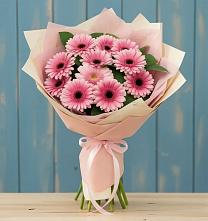 Букет пурпурно-розовый в Тюмени Букет цветов из:  Герберы в Тюмени